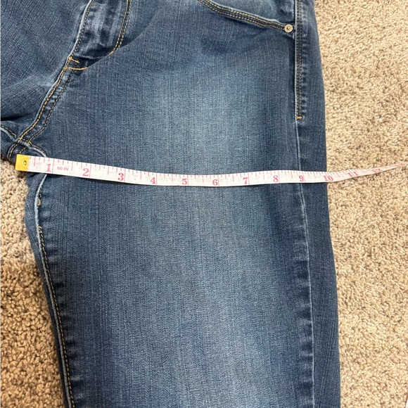 Levi’s Denizen Modern Skinny Jeans Size 10M Medium Wash Stretch Denim - Picture 6 of 11